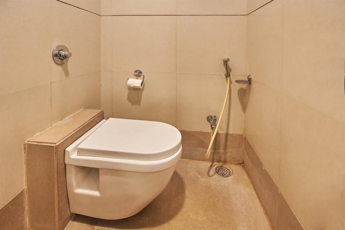 Hotel Adi ナーグプル エクステリア 写真
